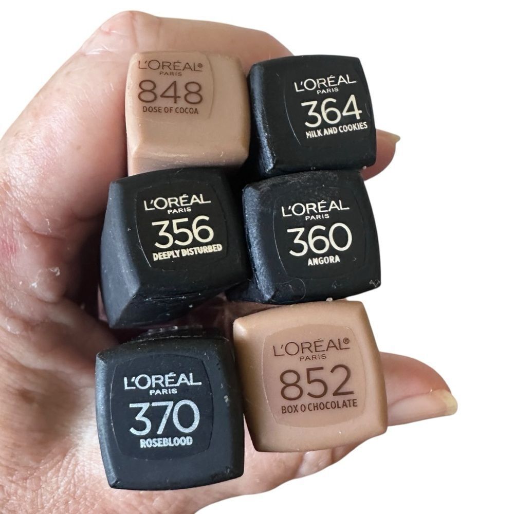 L'Oreal Infallible Pro Matte Lipstick in Assorted Shades Les Chocolate - Picture 5 of 5